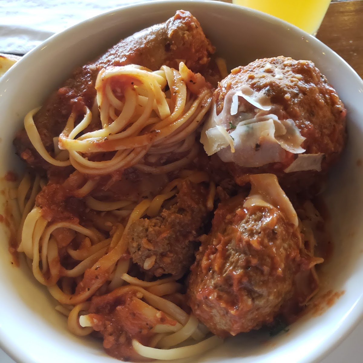Oliver's Pub & Grill - Photo 6