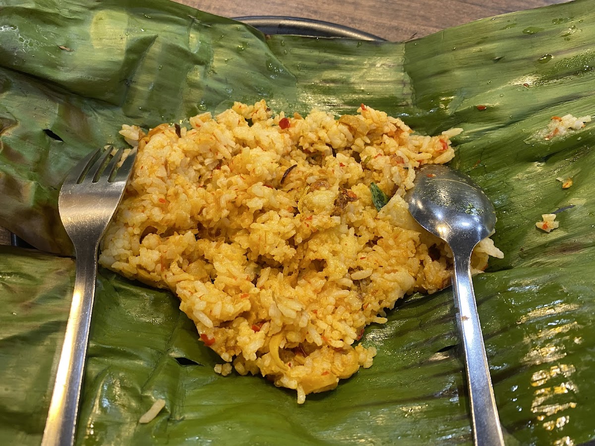 Daun Pisang Resto Grand Batam Mall - Photo 9