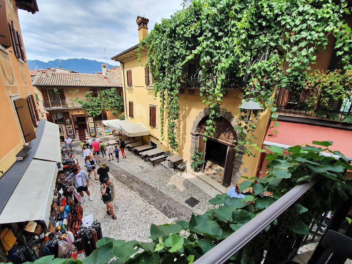 Ancora Café Malcesine - Photo 3