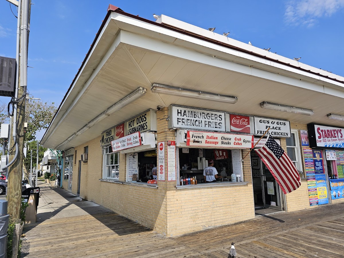 Gus & Gus Place - Photo 2