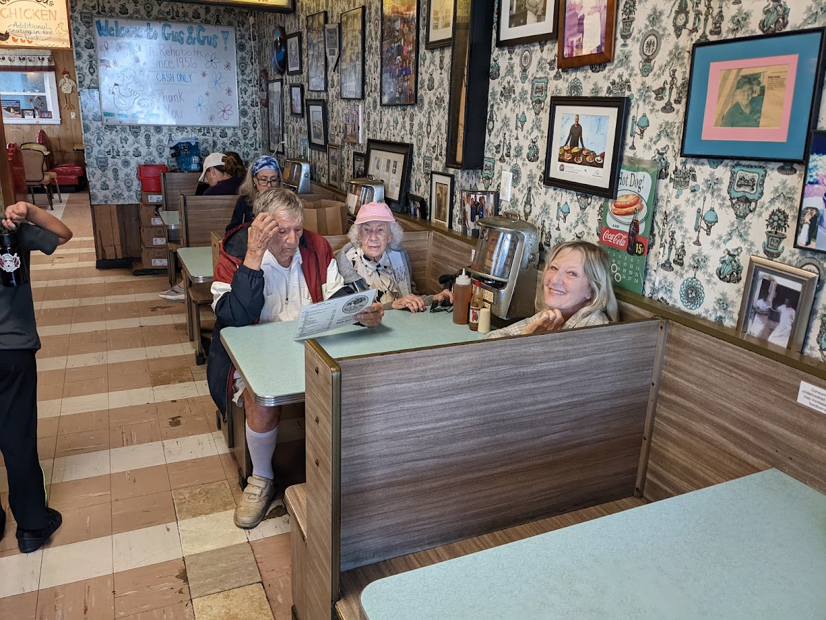 Gus & Gus Place - Photo 3