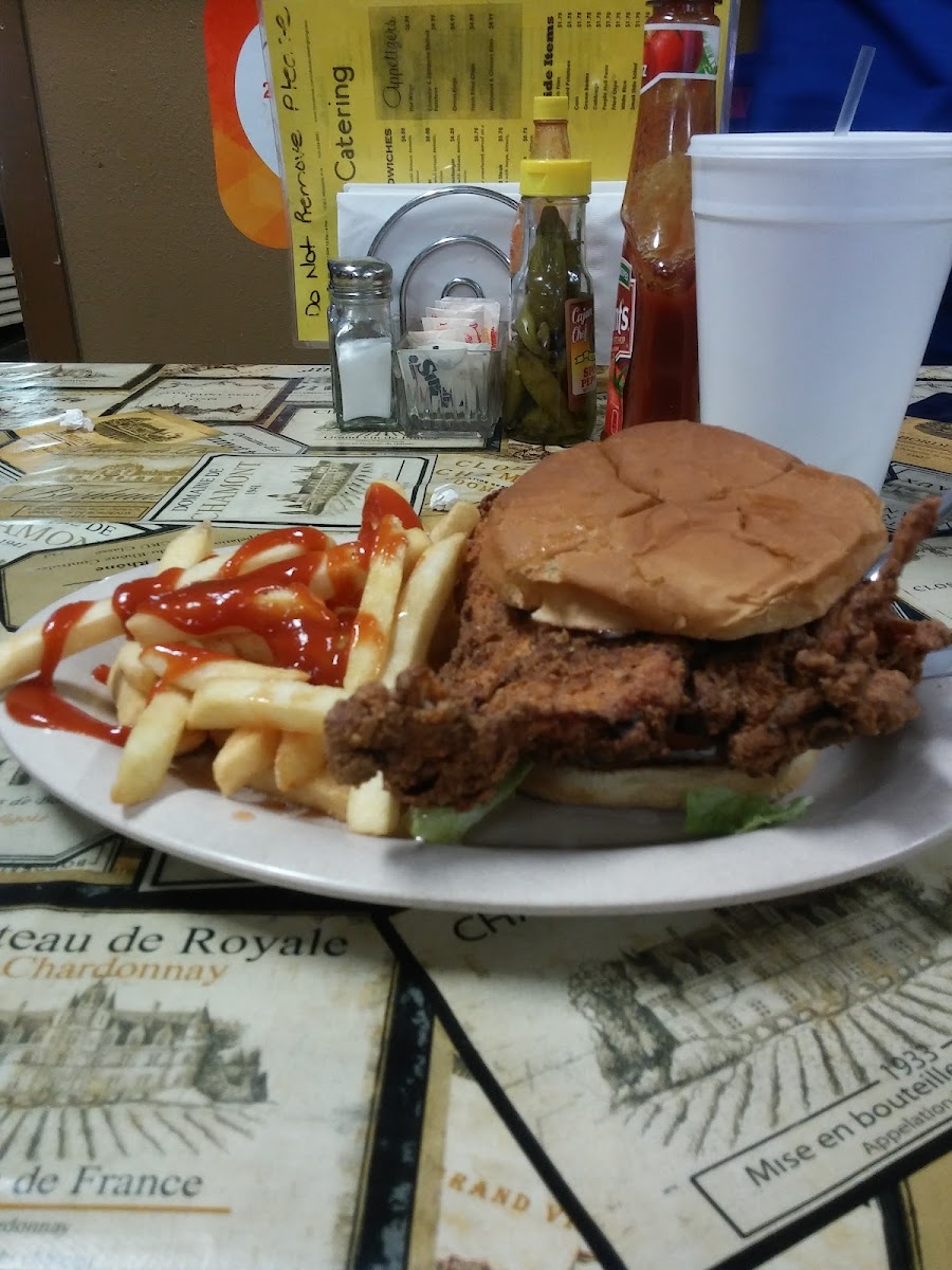 Hawkins Divine Catering and Restaurant - Photo 9