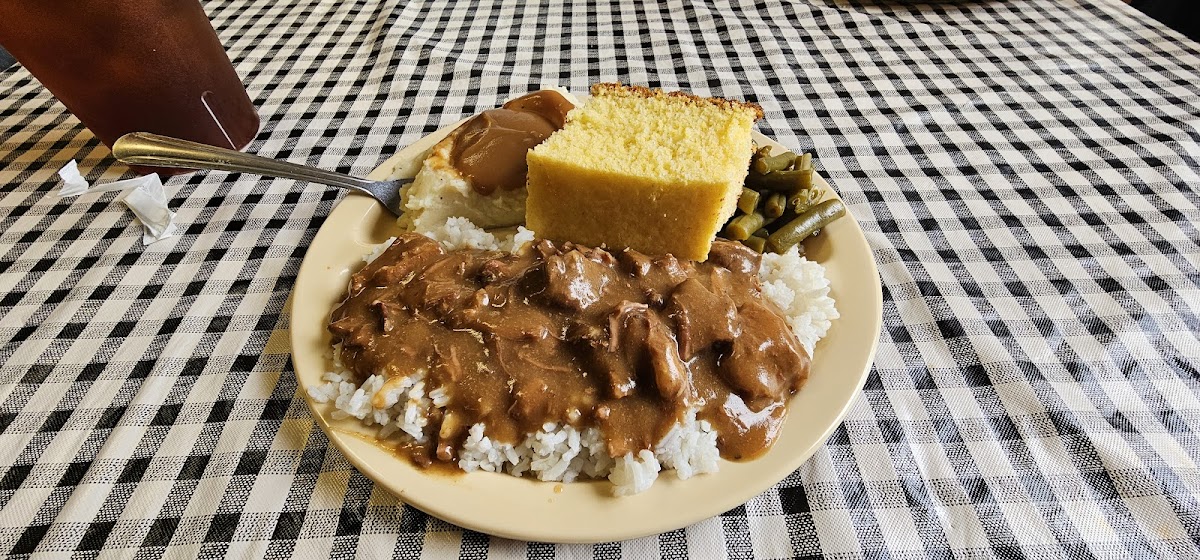 Hawkins Divine Catering and Restaurant - Photo 1