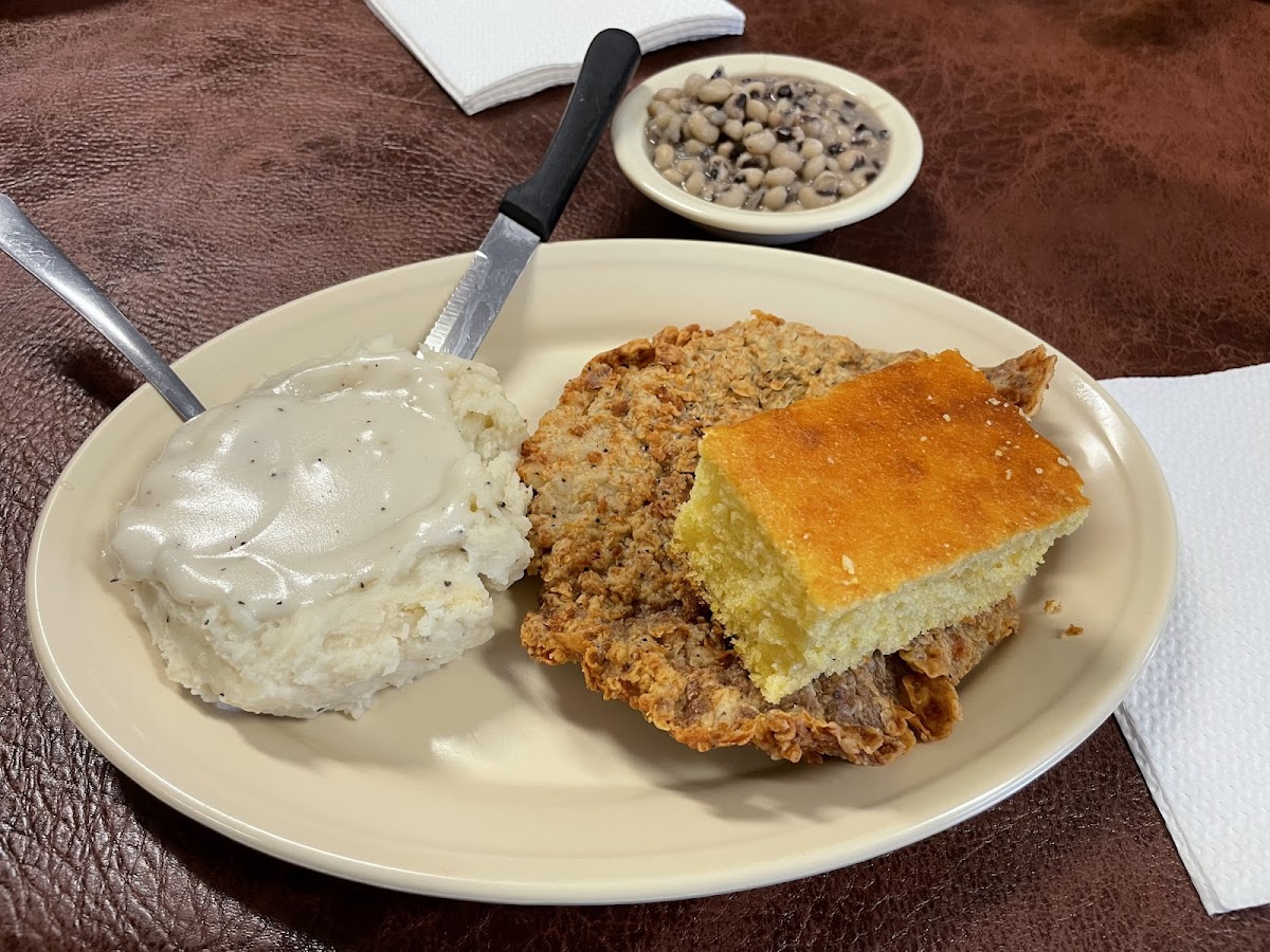 Hawkins Divine Catering and Restaurant - Photo 3