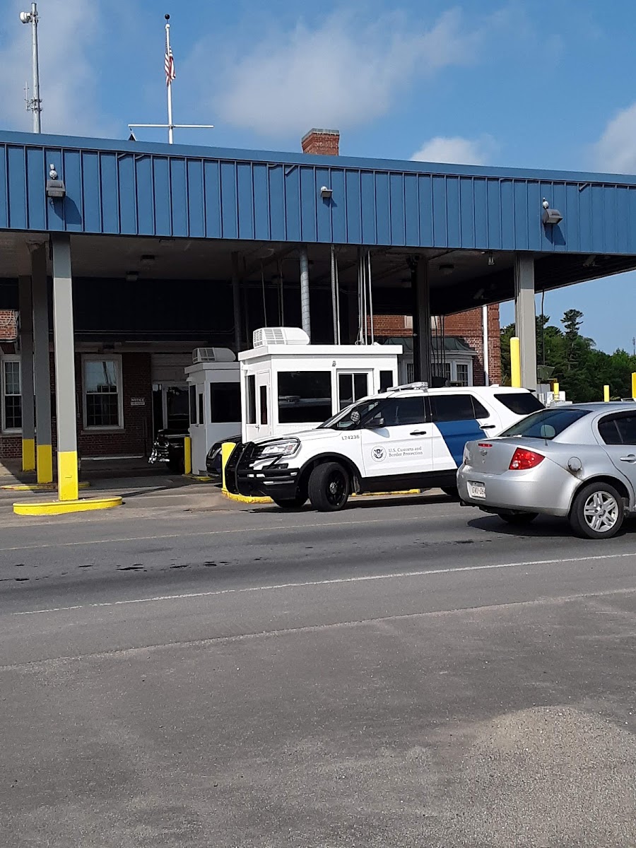 Caeser's Pub & Grill - Photo 3