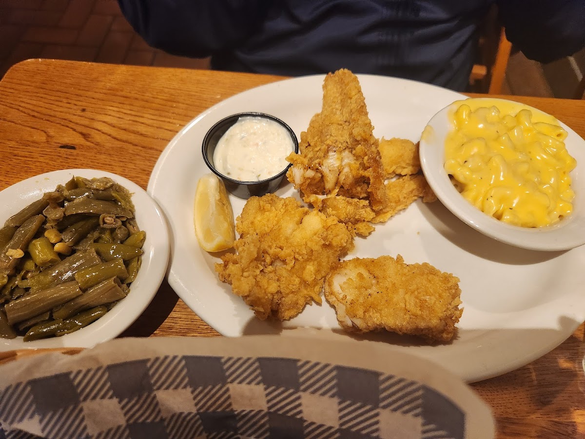Cracker Barrel Old Country Store - Photo 5