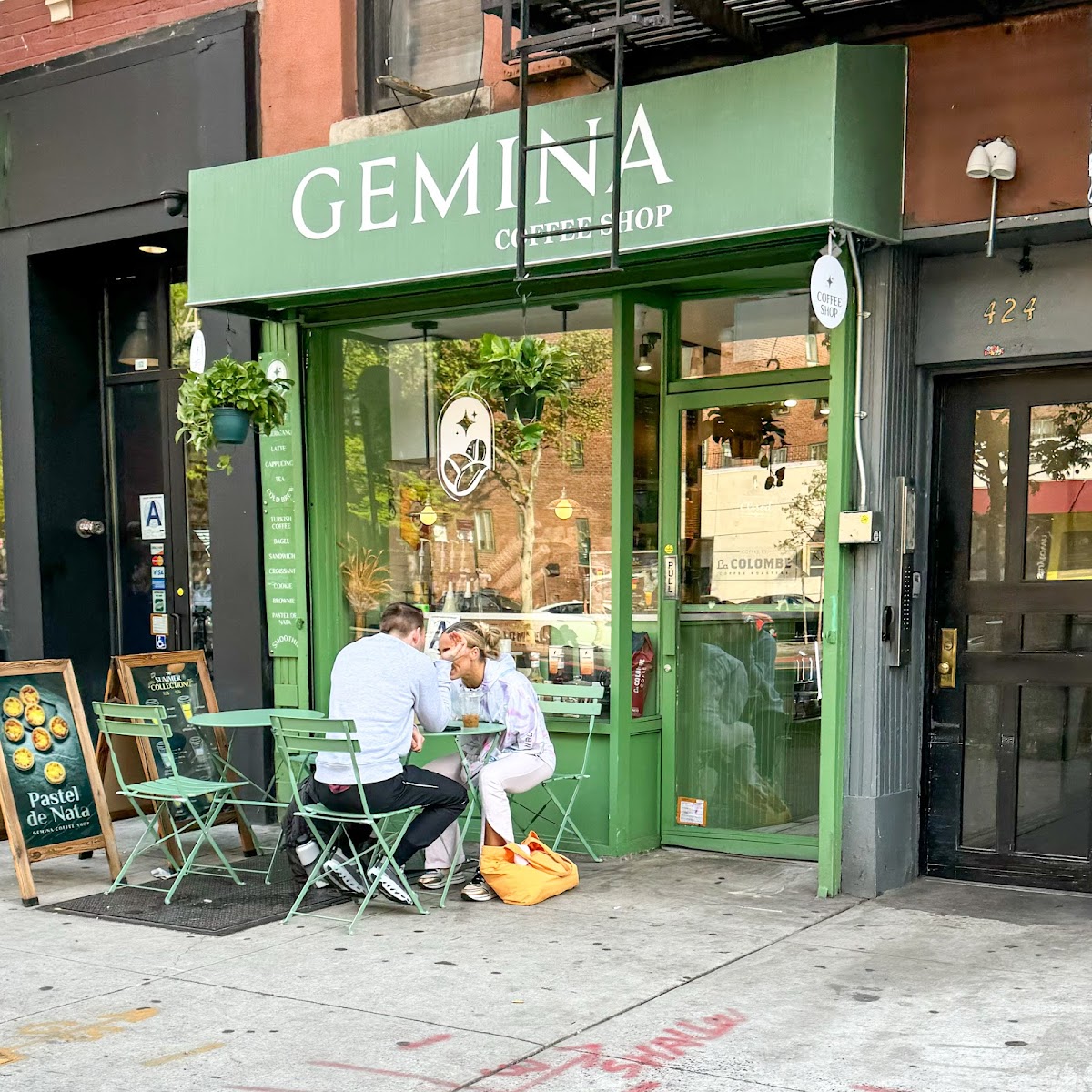 Gemina Coffee Shop - Photo 2