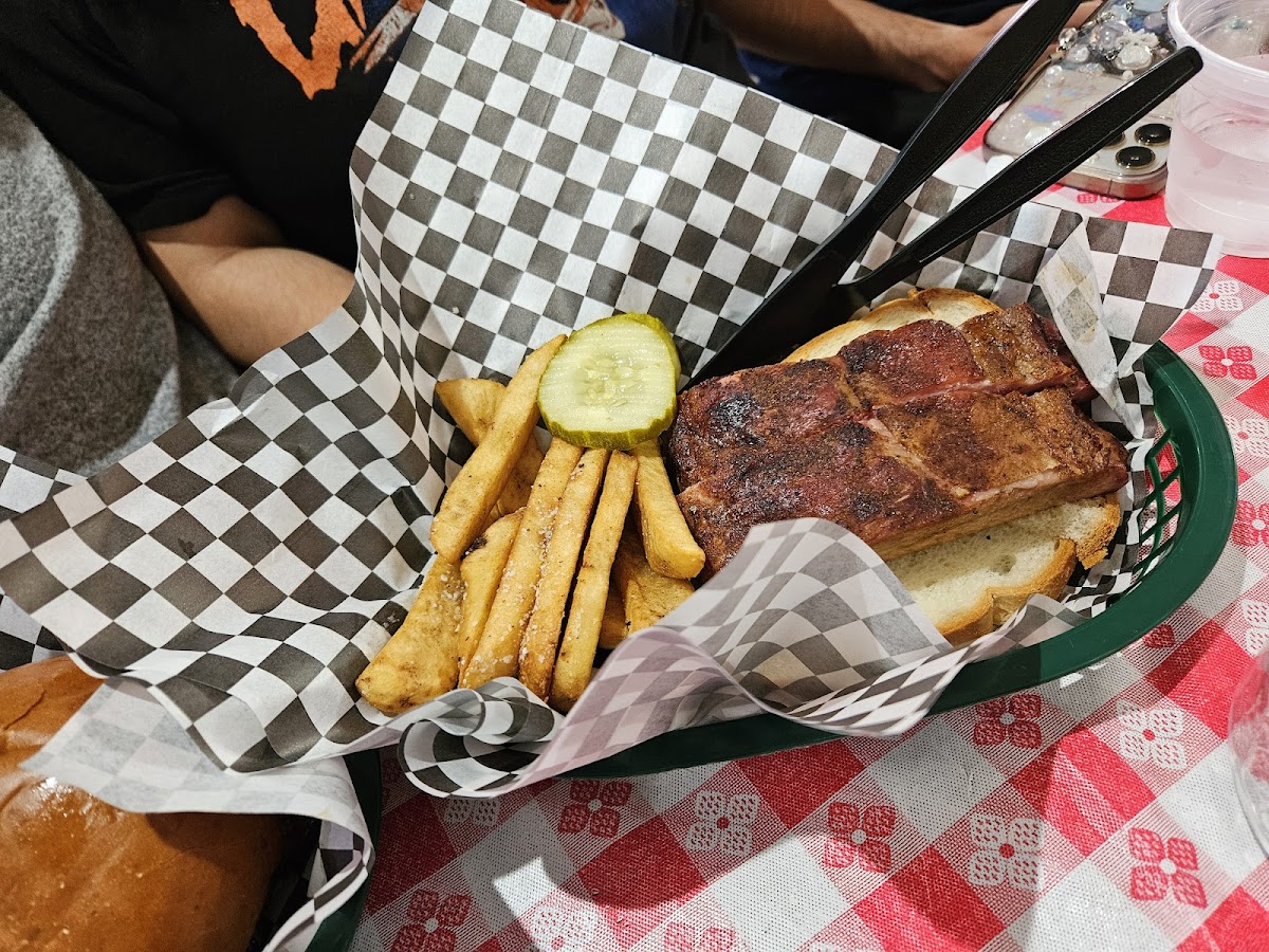 Kansas City Barbeque - Photo 6