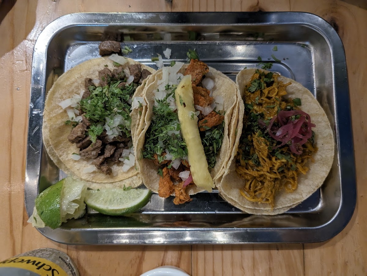Taqueria Puebla - Photo 3