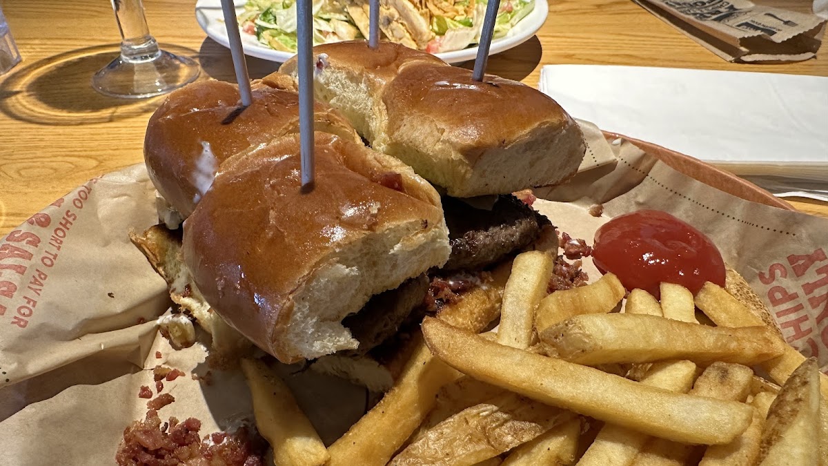 Chili's Grill & Bar - Photo 6