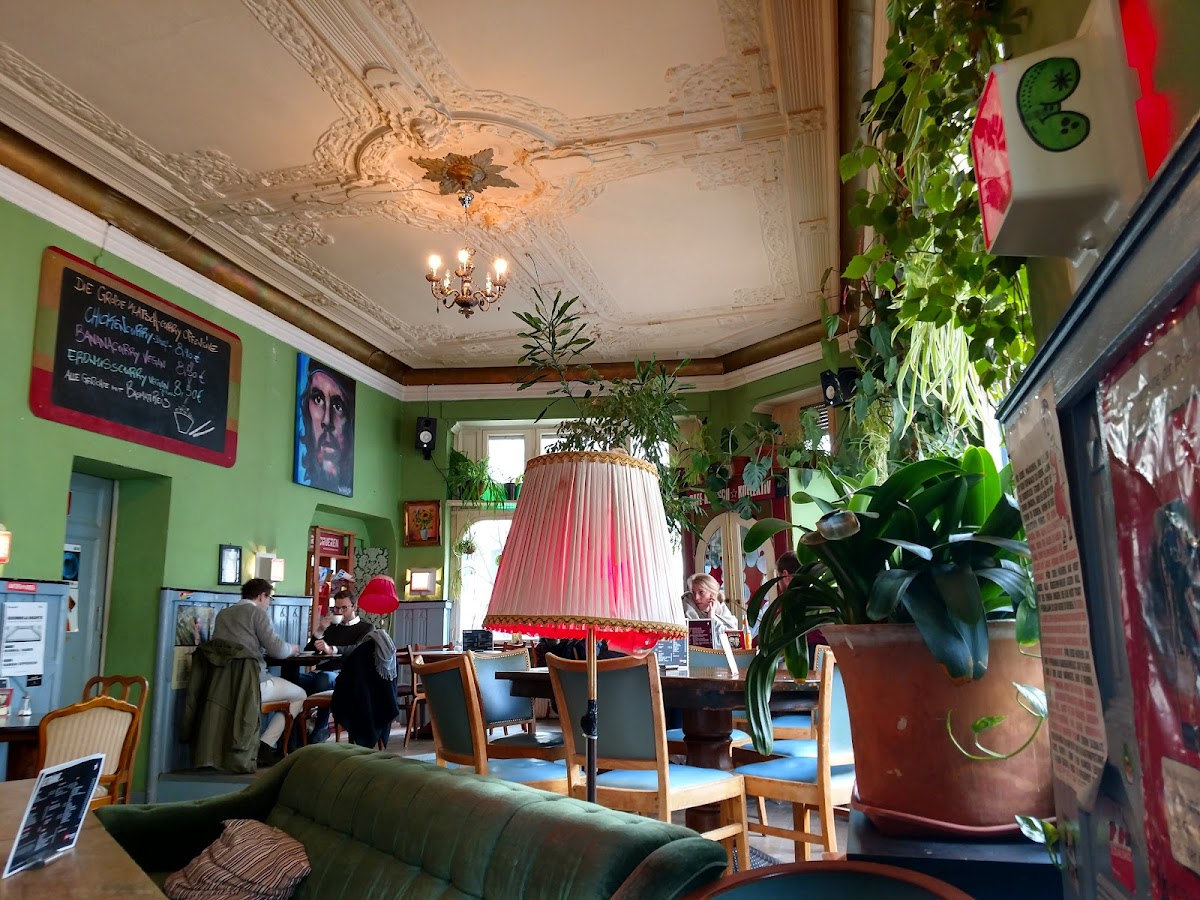 Café Klatsch - Photo 3