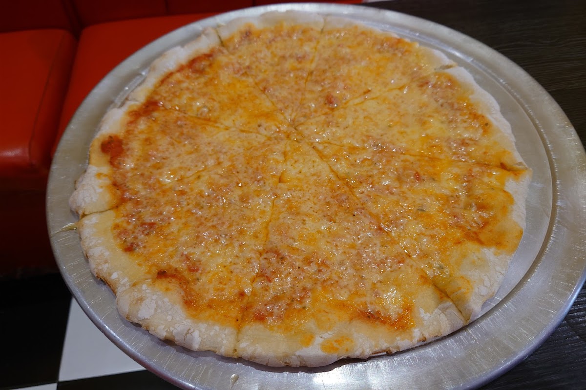 Shaye's Kosher Restaurant - Photo 4