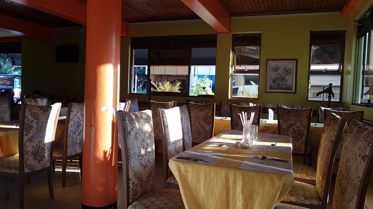 Little Ritz in Africa - Photo 2
