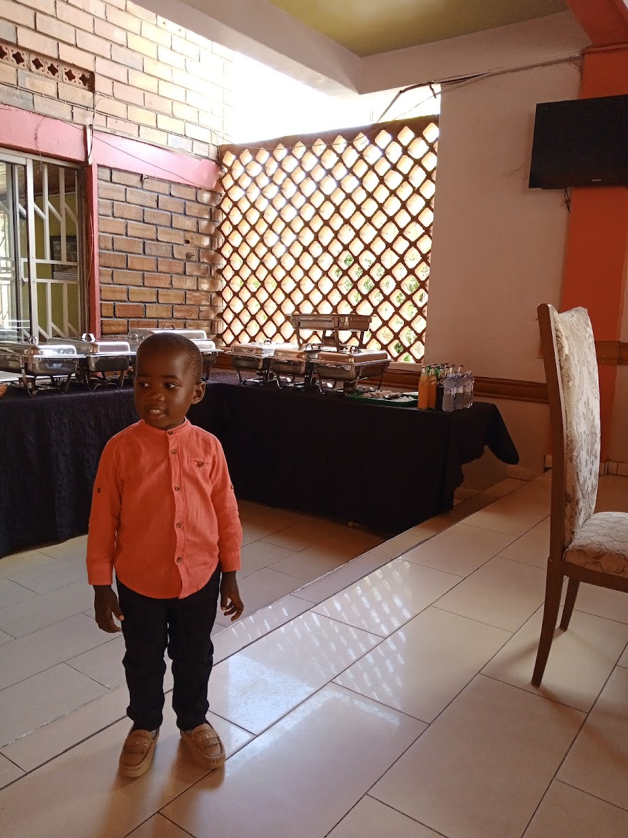 Little Ritz in Africa - Photo 6