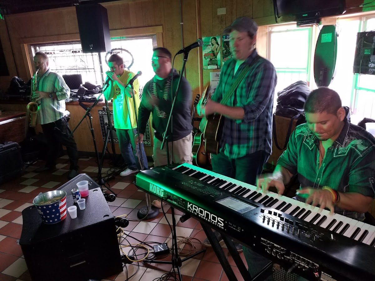 Wild Dog Saloon - Photo 7