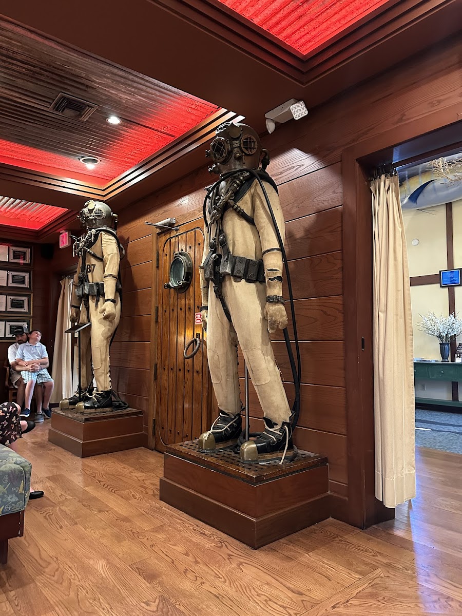 Capt. Anderson's Restaurant & Waterfront Market - Photo 5