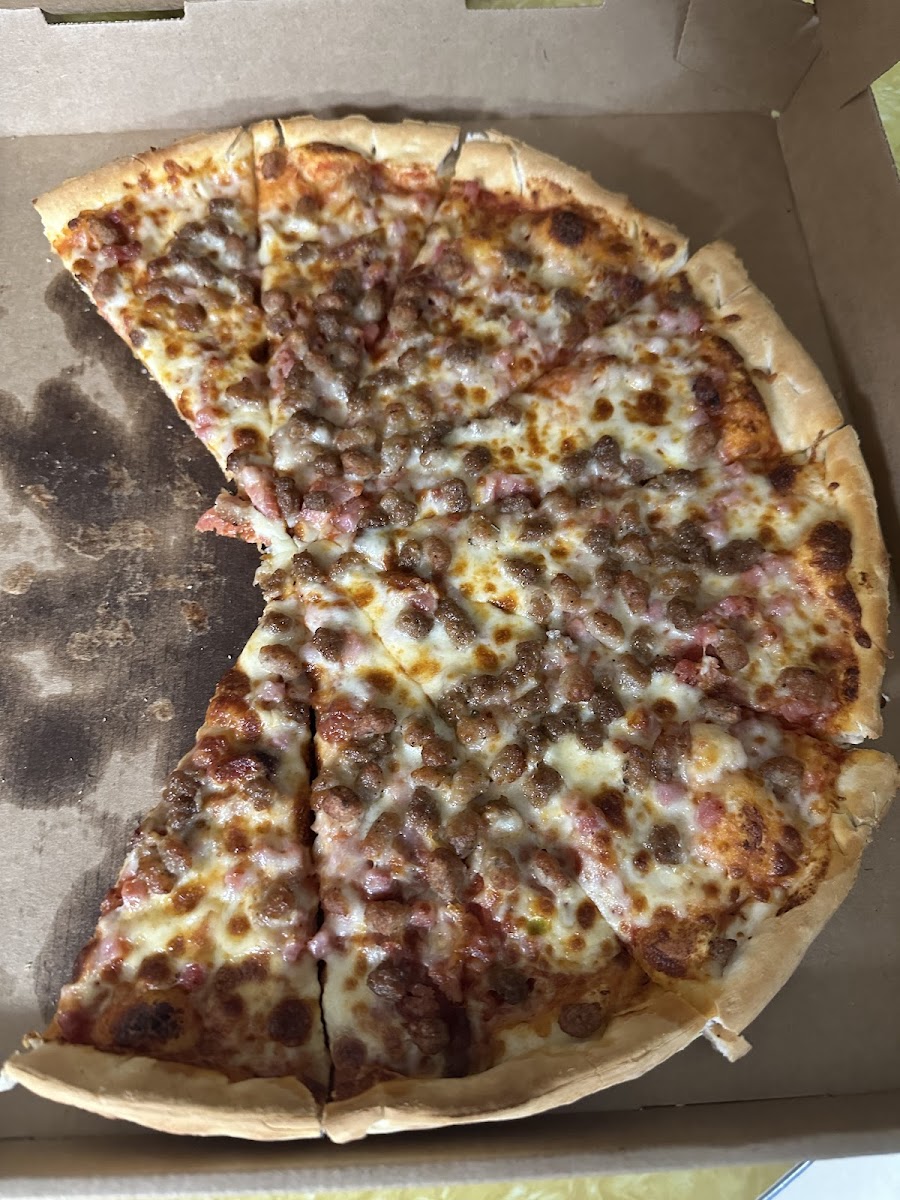 Pizza Plus - Photo 1