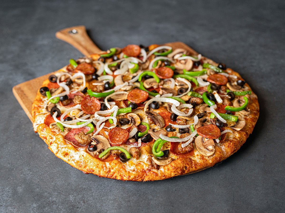 Round Table Pizza - Photo 3