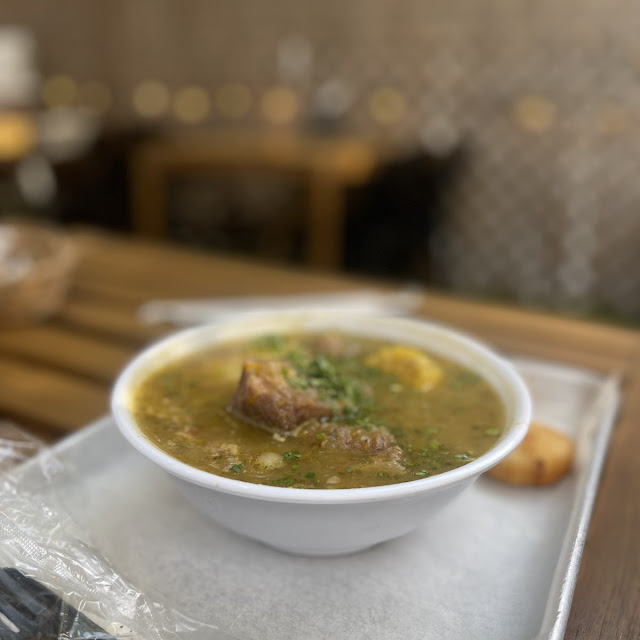 Sopa de Costillas de Res Sábado Y Domingo