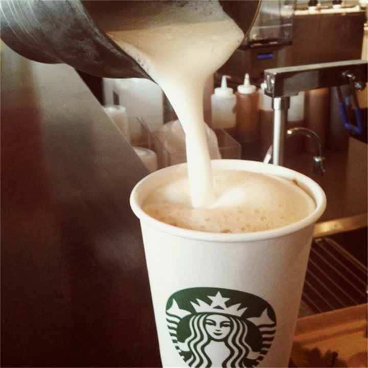 Starbucks - Photo 7