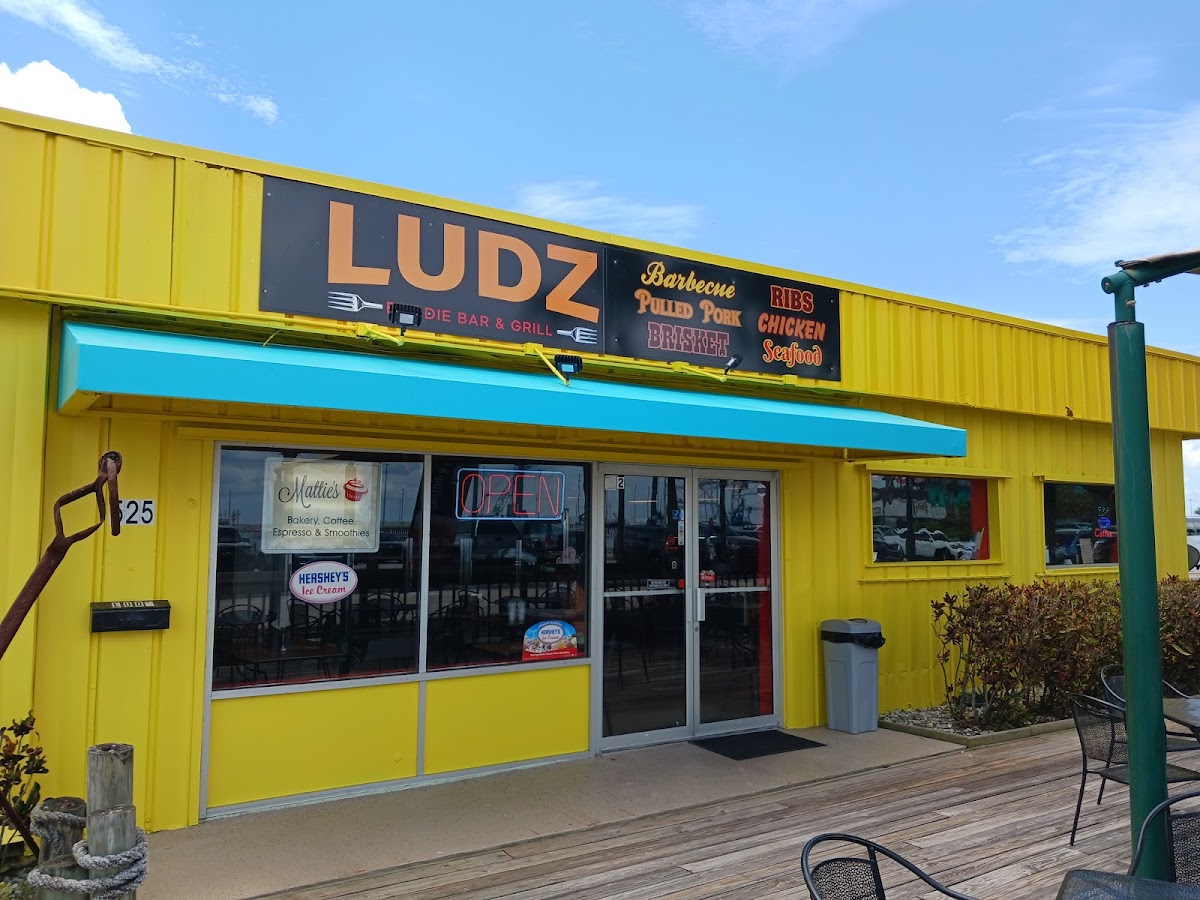 Ludz BBQ & Mattie's Desserts