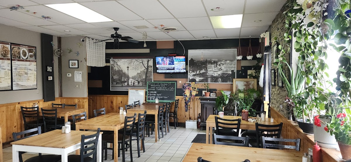Atherley Diner - Photo 2
