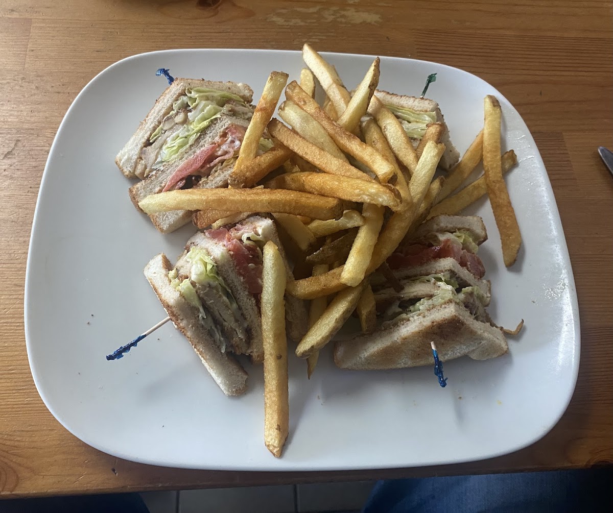 Atherley Diner - Photo 6