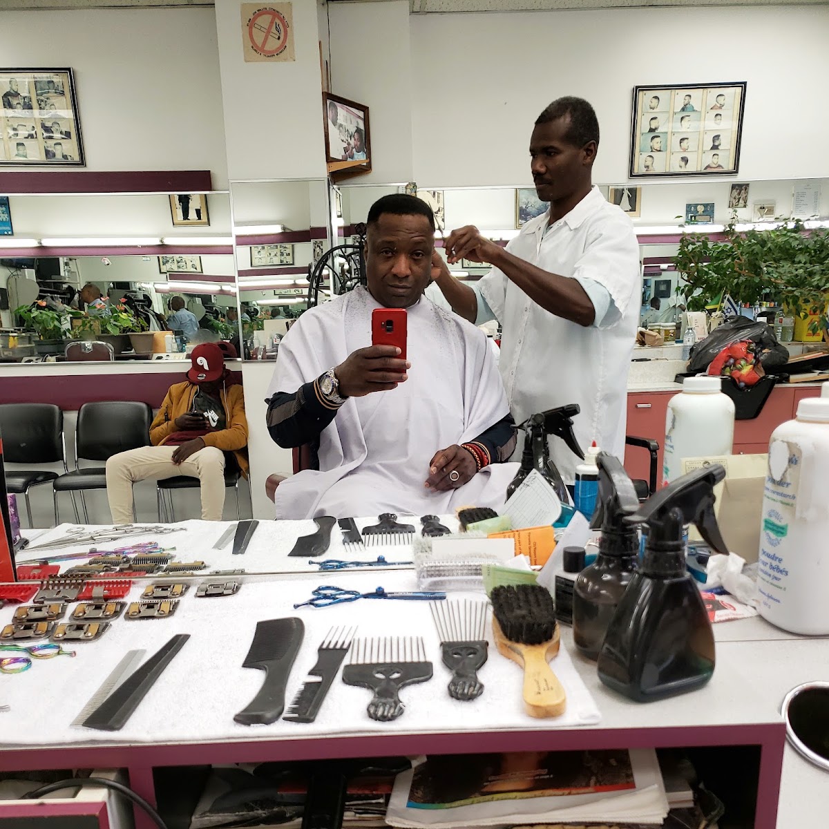 Lloyd's Barber Shop - Photo 1