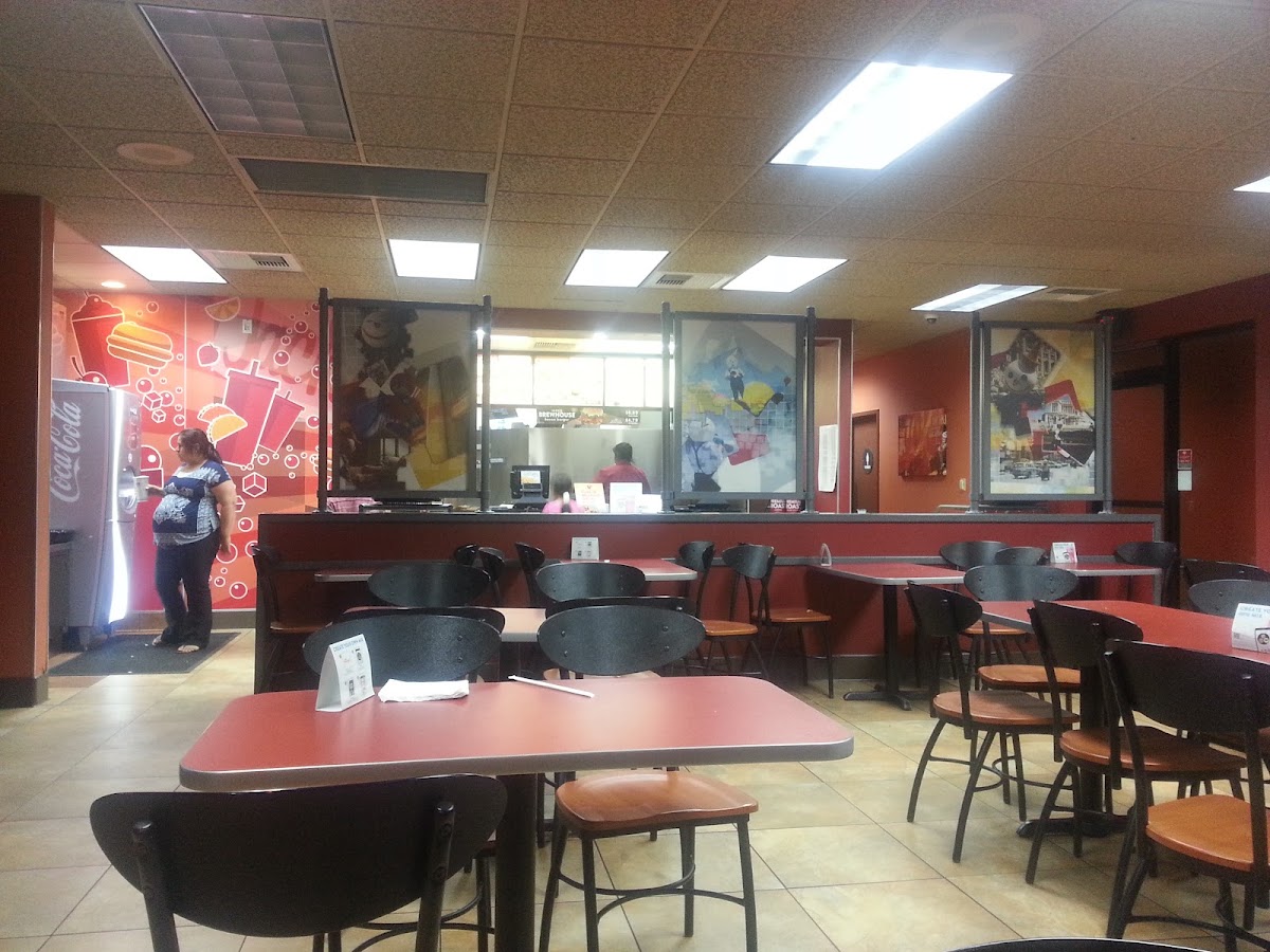 Jack in the Box - Photo 2