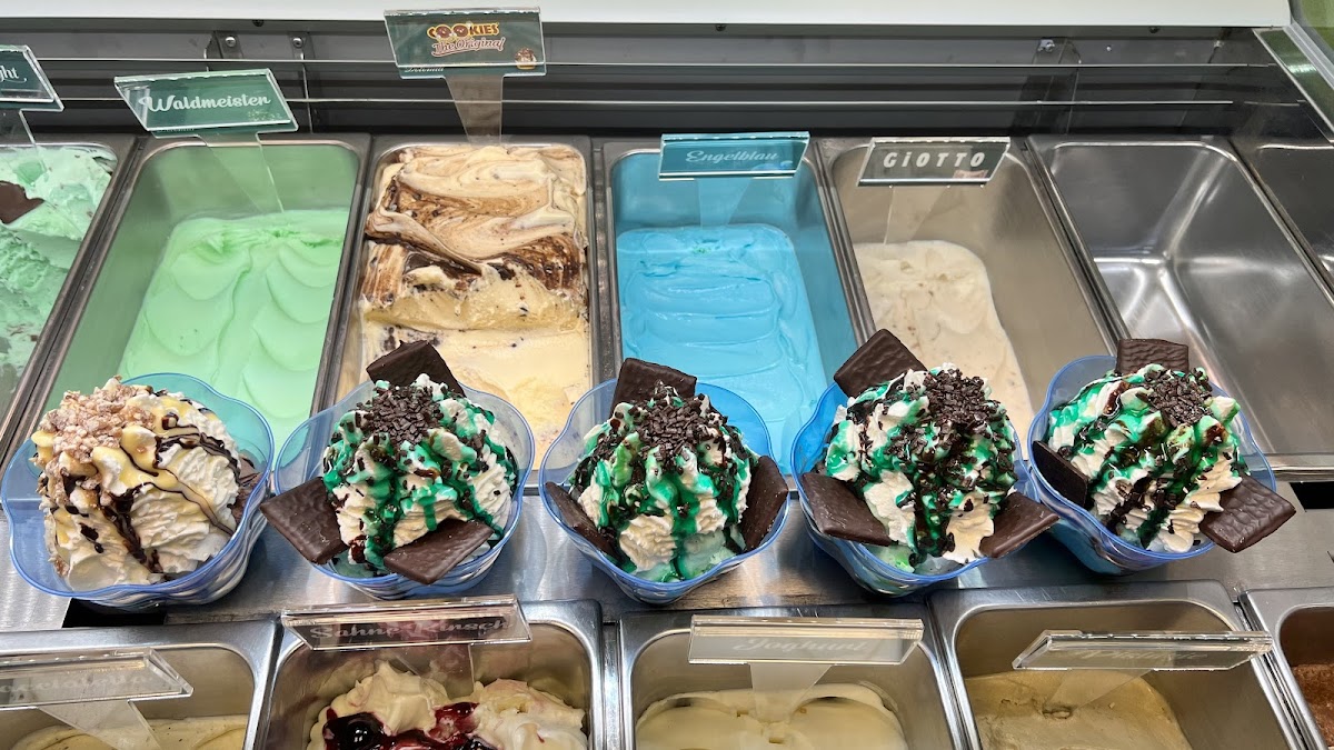 Eiscafé Dolomiti - Photo 1