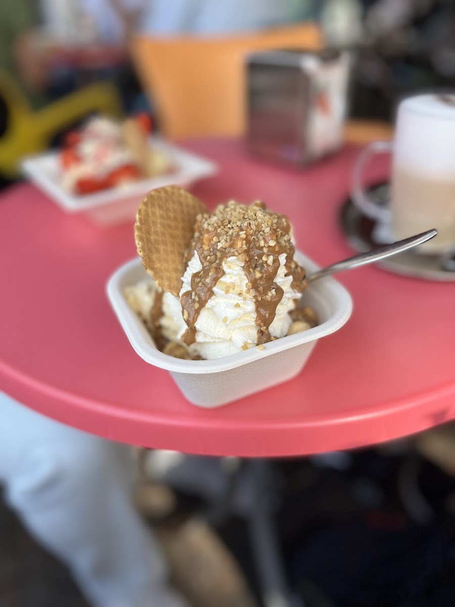 Eiscafé Dolomiti - Photo 7