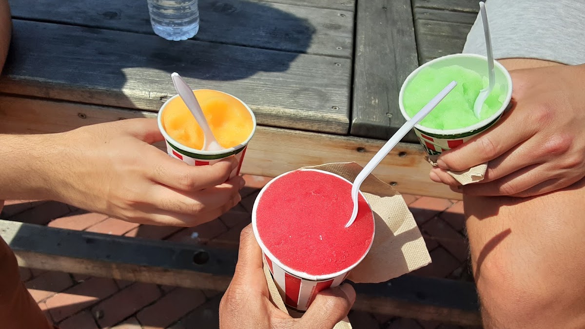 Rita's Italian Ice & Frozen Custard - Photo 2