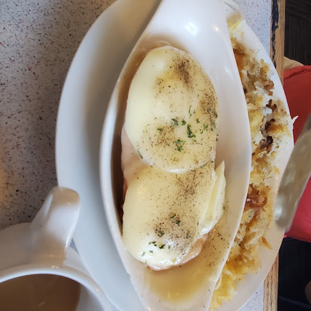 Eggs Benedict