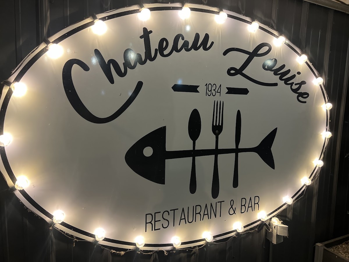 Chateau Louise Restaurant - Photo 7