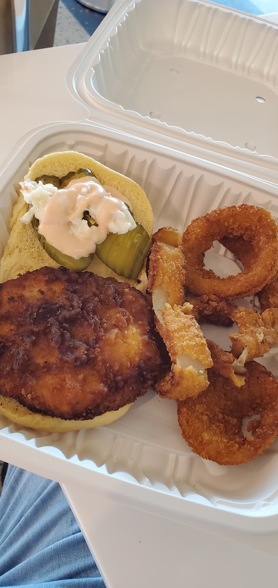 Custom Burgers - Photo 7