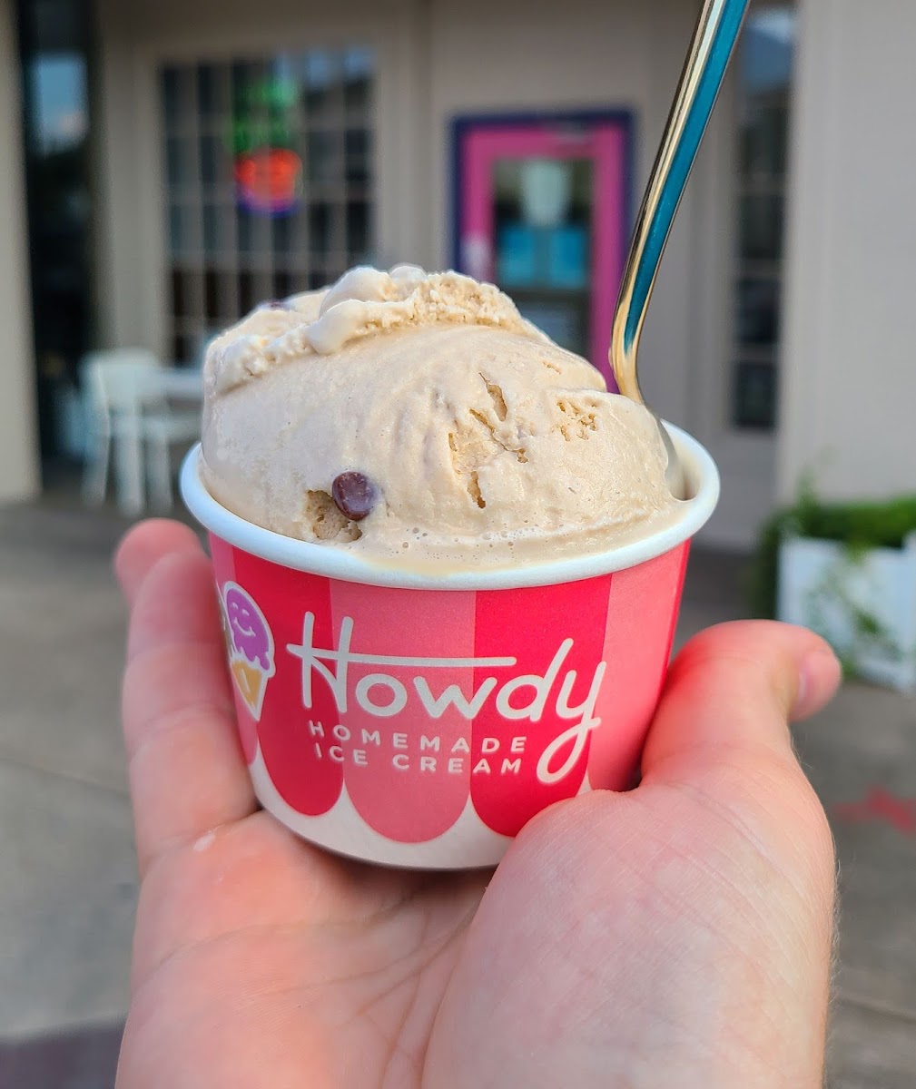Howdy Homemade Ice Cream - Photo 4
