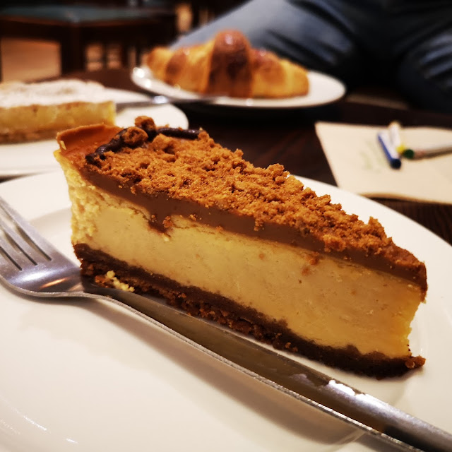 Lotus Cheesecake