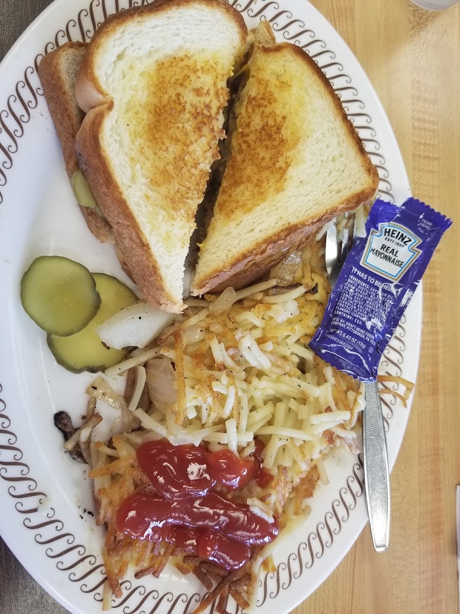Waffle House - Photo 7