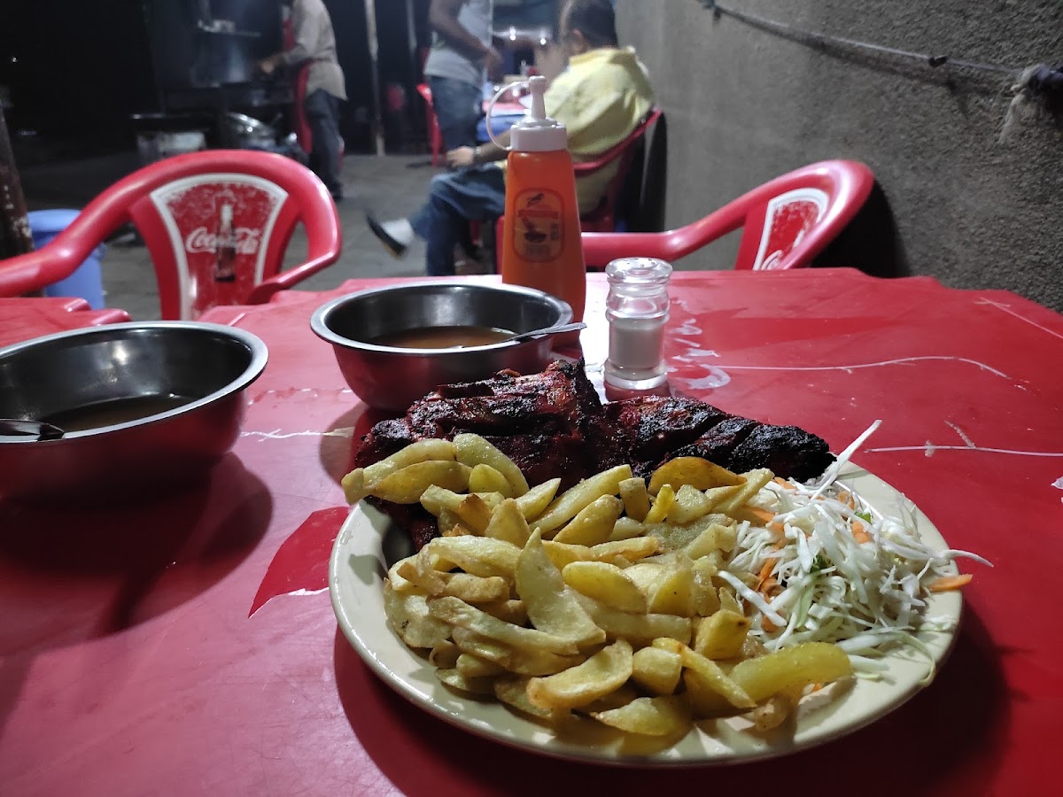 Aslam Tandoori Barbeque - Photo 2