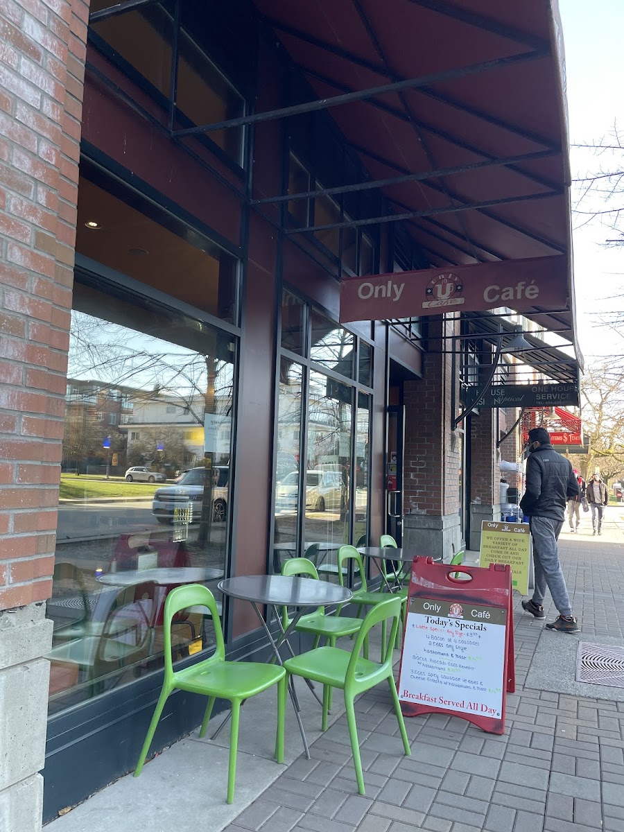 Only U Cafe - Photo 8