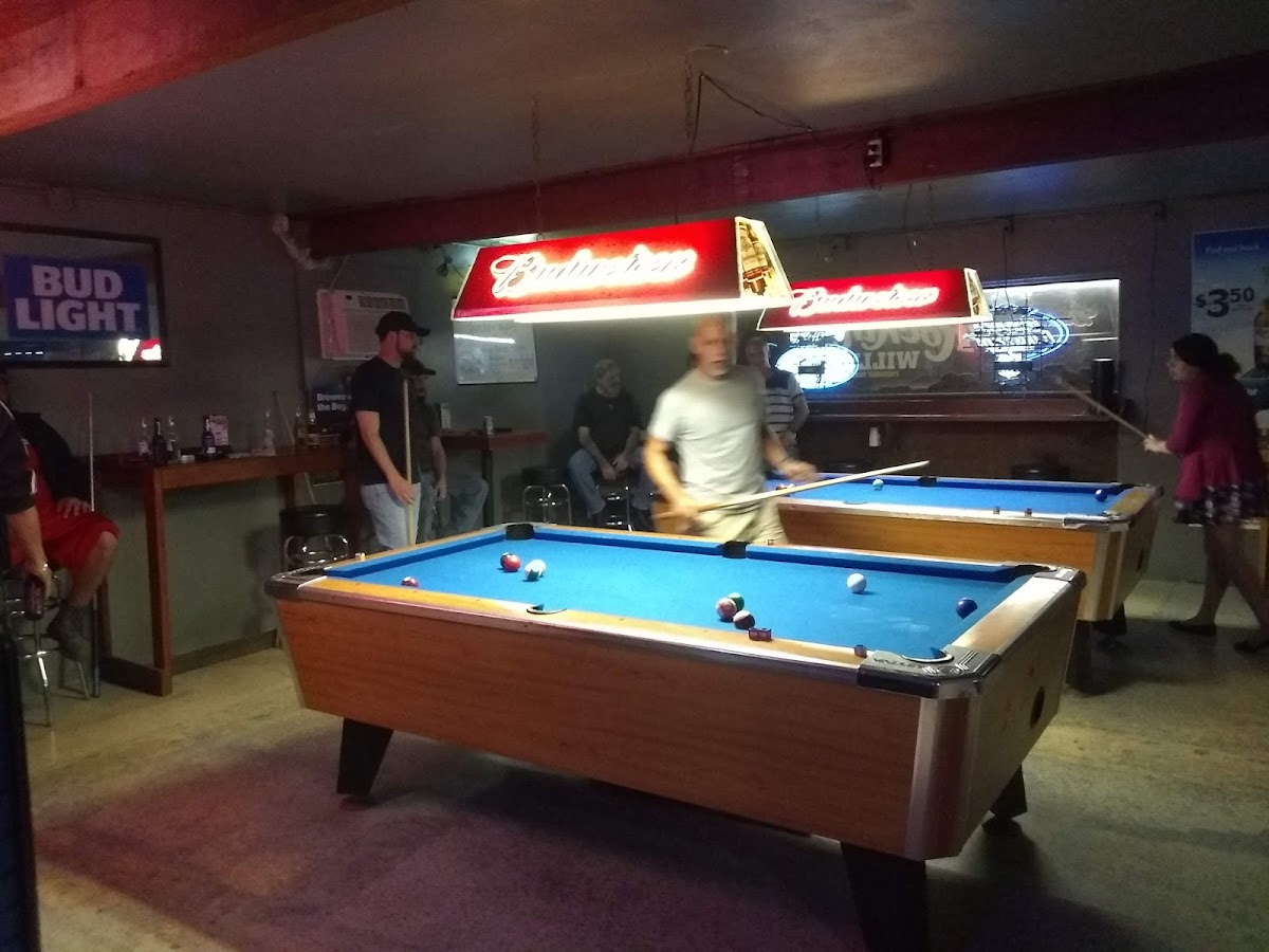Rockin Willy's Friendly Tavern - Photo 3