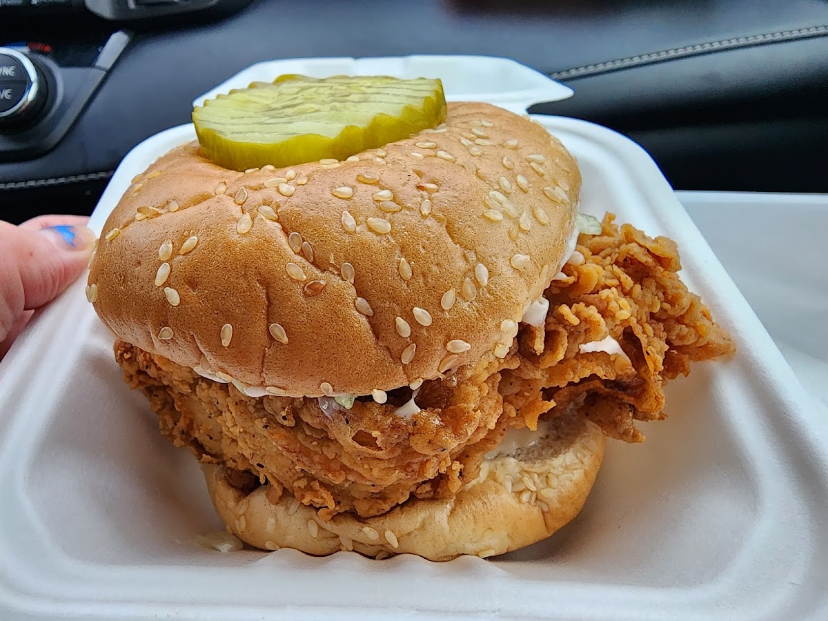 Golden Chicken & Ribs