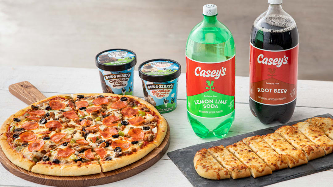Casey's - Photo 1