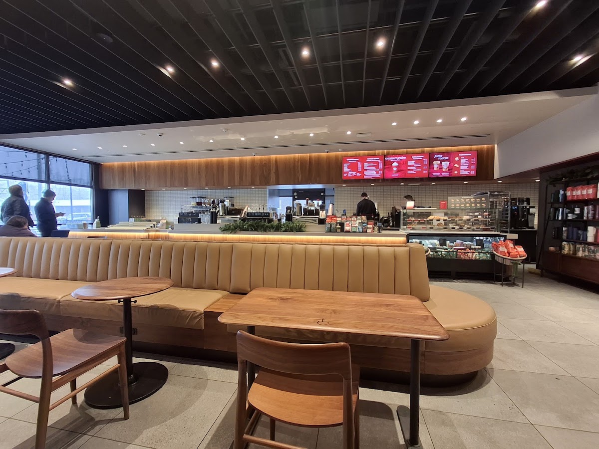 Starbucks - Photo 4