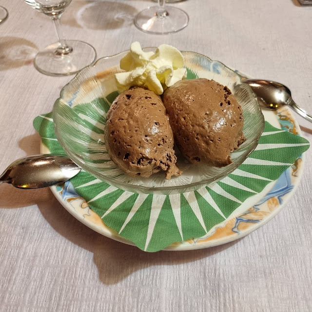 Mousse Au Chocolat