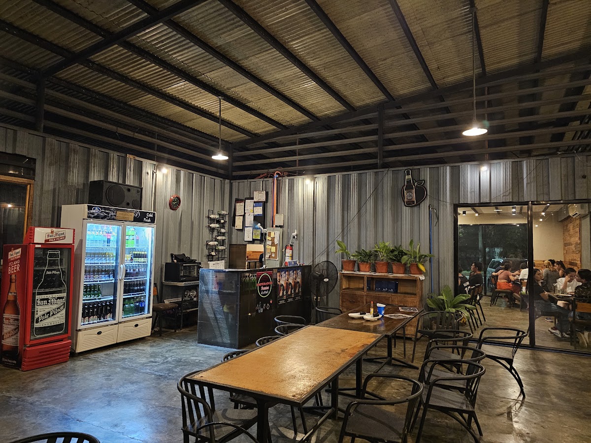 Gat’s Bar