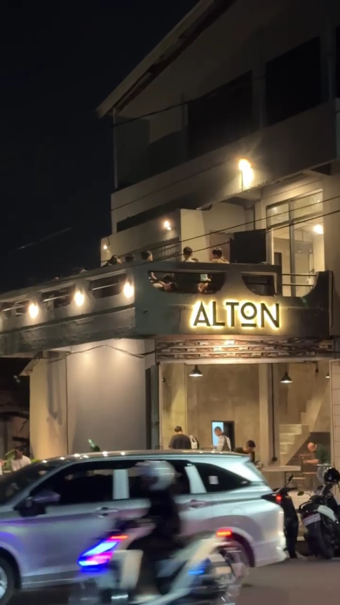 ALTŌN - Photo 1