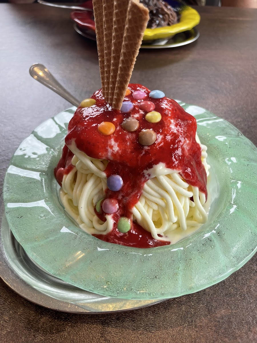 Eiscafé Venezia - Photo 3
