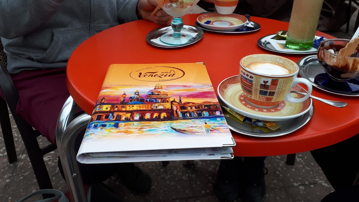 Eiscafé Venezia - Photo 7