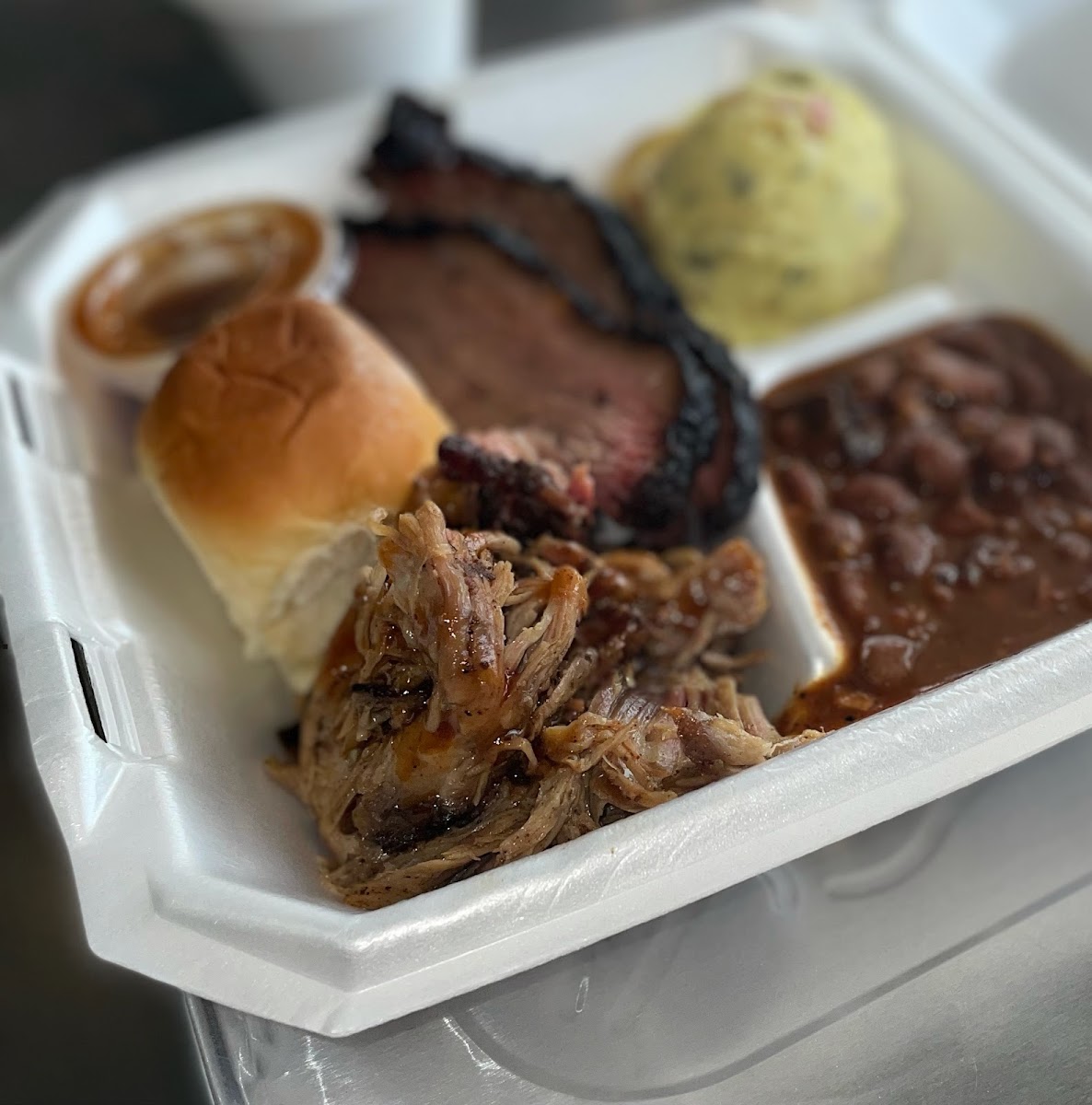 Longhorn Barbecue - Photo 8